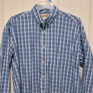 Men’s Wrangler 20X long sleeve button down shirt - size L